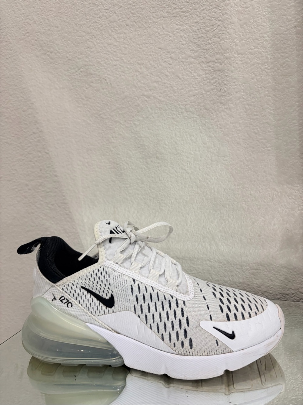 Nike Women's White Black Air Max 270 Athletic Sneakers - Picture 3 of 3
